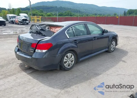 2013 Subaru Legacy 2.5I из США, поврежденный, VIN 4S3BMBA6XD3024922